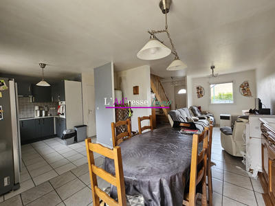 Maison - 101 m² - 5 pièces