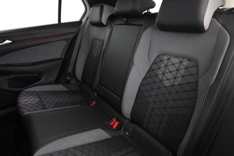 Volkswagen Golf VIII 1.5 eTSI Opf R-Line Dsg7 130 ch