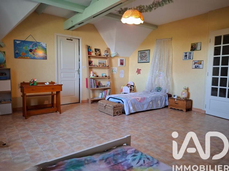 Maison - 200 m² - 6 pièces