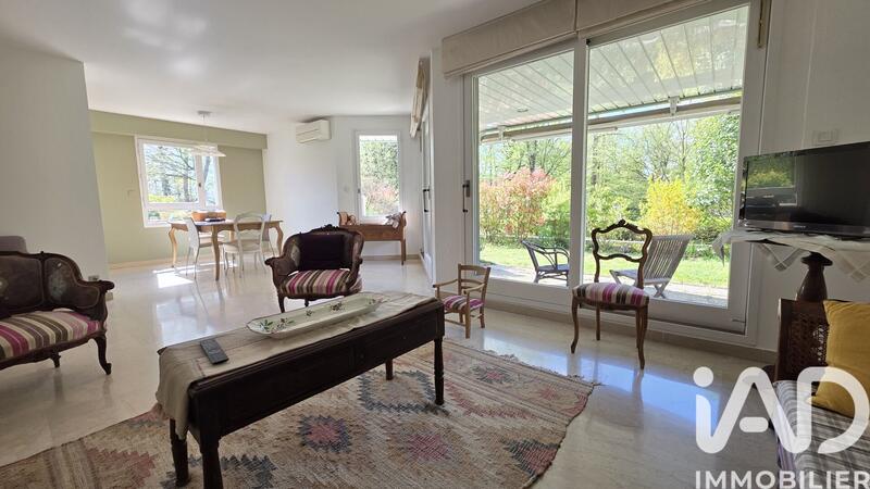 Appartement - 138 m² - 6 pièces