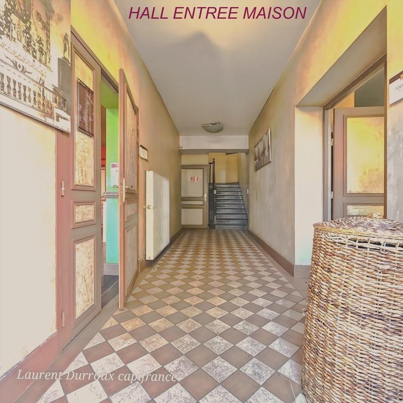 Local d'activité / Entrepôt - 1 051 m² - 12 pièces