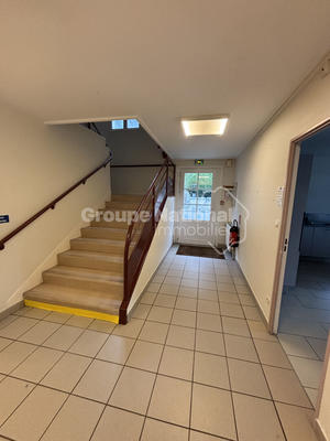Maison - 319 m² - 12 pièces