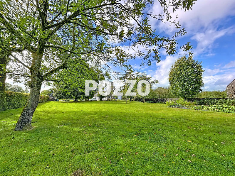 Maison - 240 m² - 9 pièces