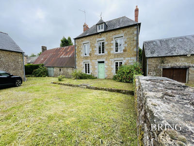 Maison - 95 m² - 5 pièces