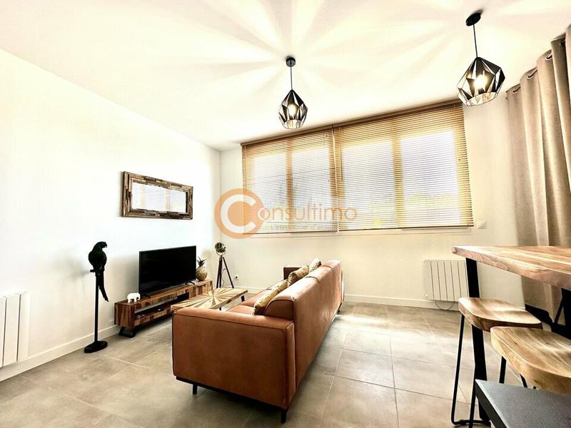 Local d'activité / Entrepôt - 56 m² - 3 pièces