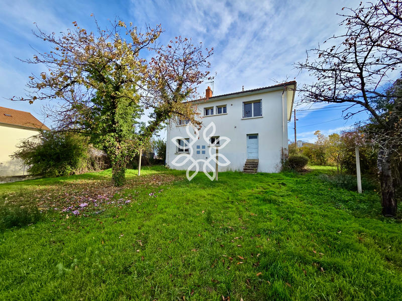 Maison - 91 m² - 5 pièces