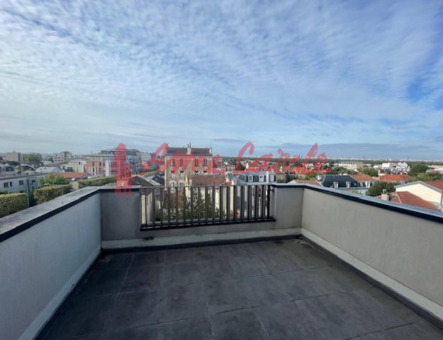 Maison - 187 m² - 8 pièces