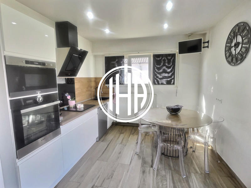 Maison - 155 m² - 5 pièces