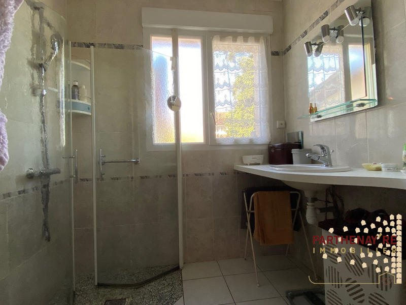 Maison - 97 m² - 5 pièces