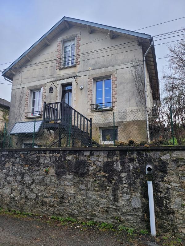 Maison - 90 m² - 4 pièces