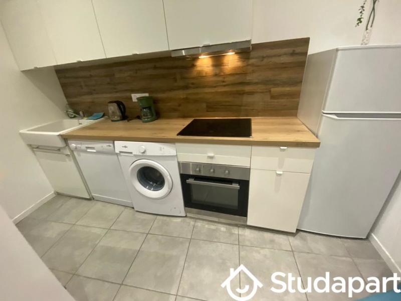 Appartement - 80 m² - 5 pièces