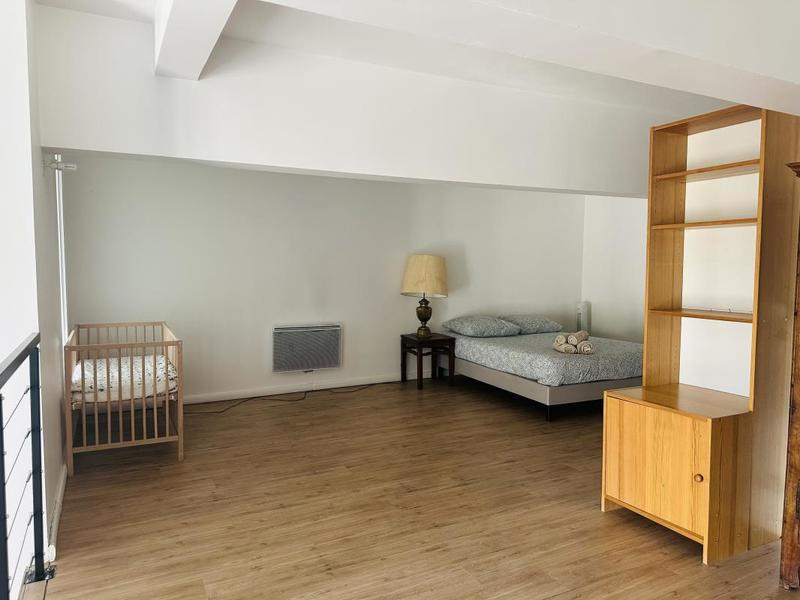 Loft - 90 m² - 3 pièces