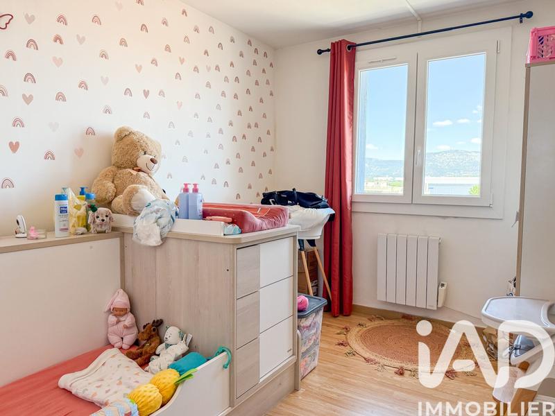 Appartement - 70 m² - 3 pièces