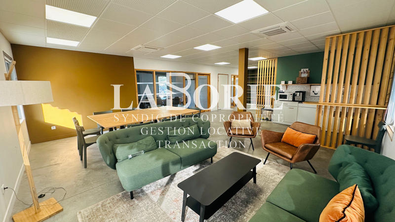 Local commercial - 93 m²