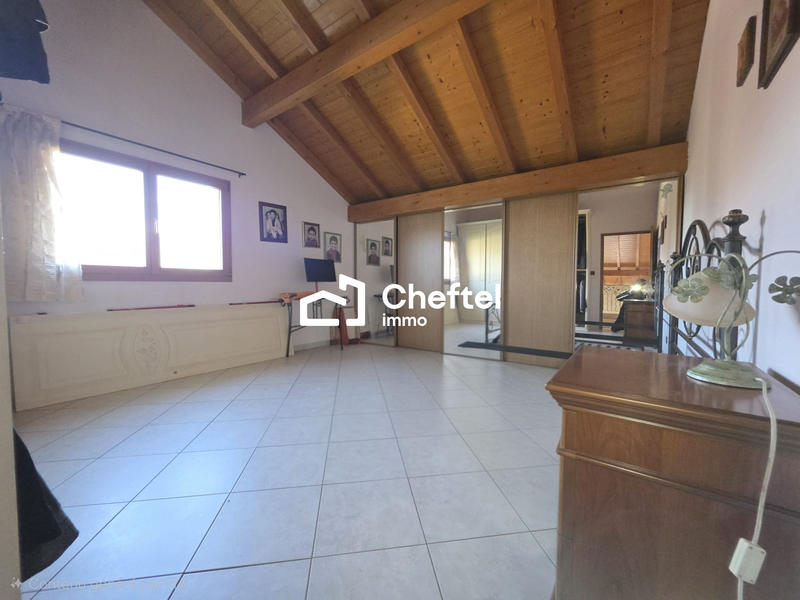 Maison - 197 m² - 6 pièces