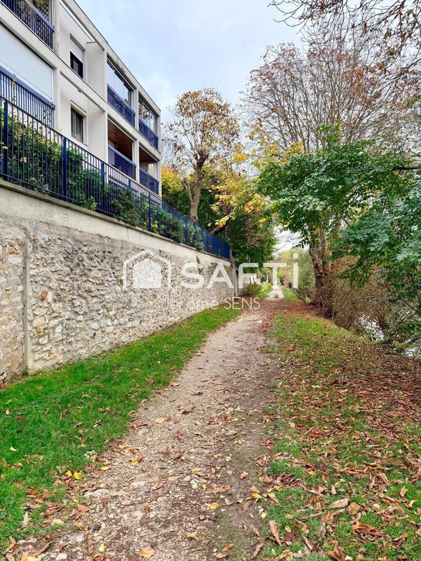 Appartement - 80 m² - 4 pièces