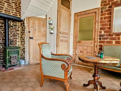 Maison - 245 m² - 9 pièces