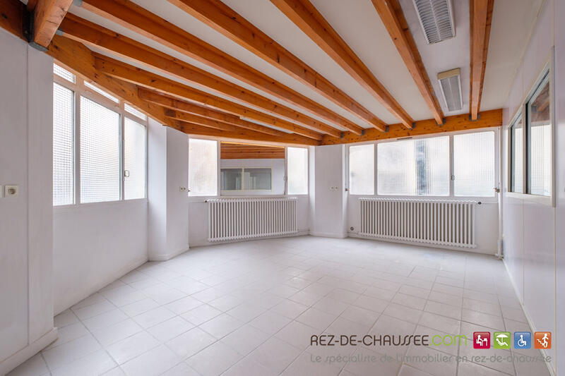 Local commercial - 233 m² - 5 pièces