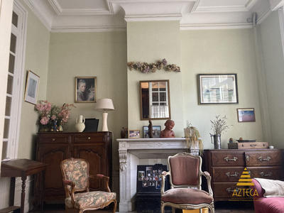 Maison - 179 m² - 8 pièces