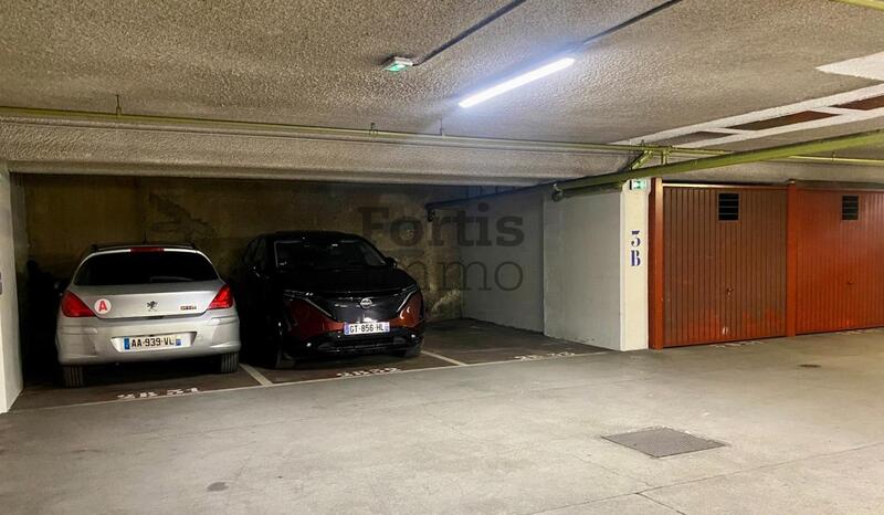 Parking - 12 m²