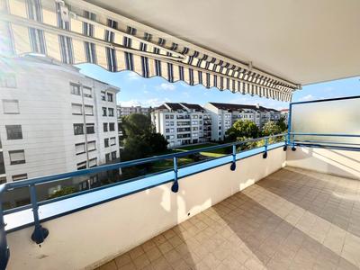 Appartement - 76 m² - 3 pièces