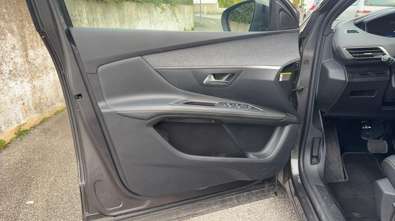 Peugeot 3008 (2) 1.5 BlueHDi 130 Eat8 Gt Line