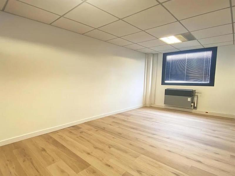 Bureau - 208 m²
