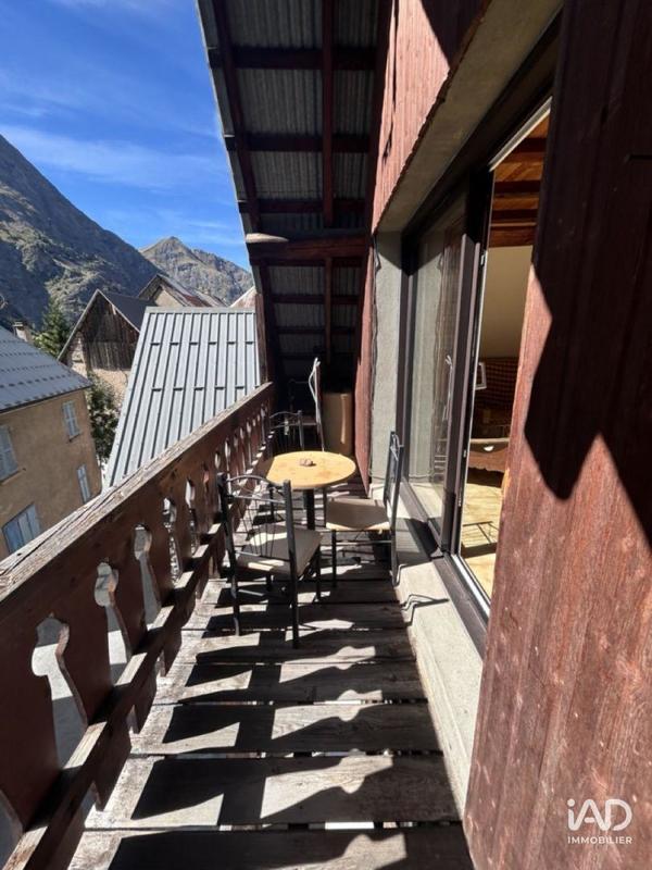 Local commercial - 251 m²