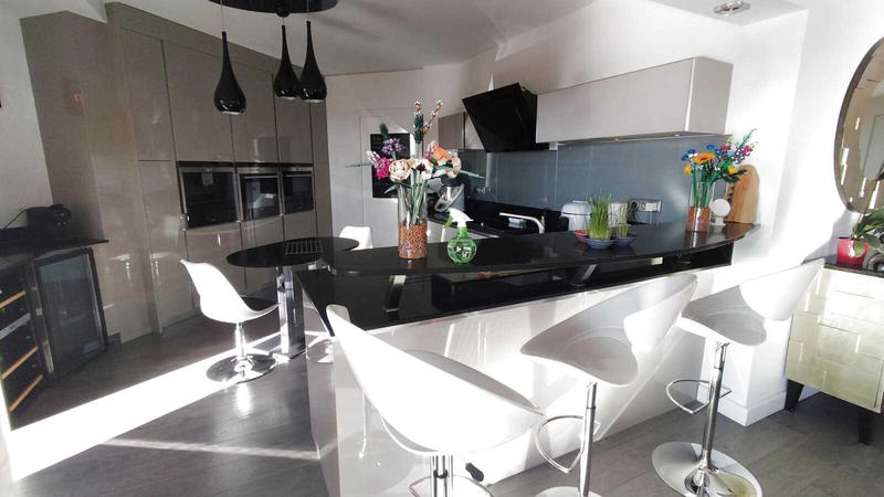 Appartement - 130 m² - 5 pièces