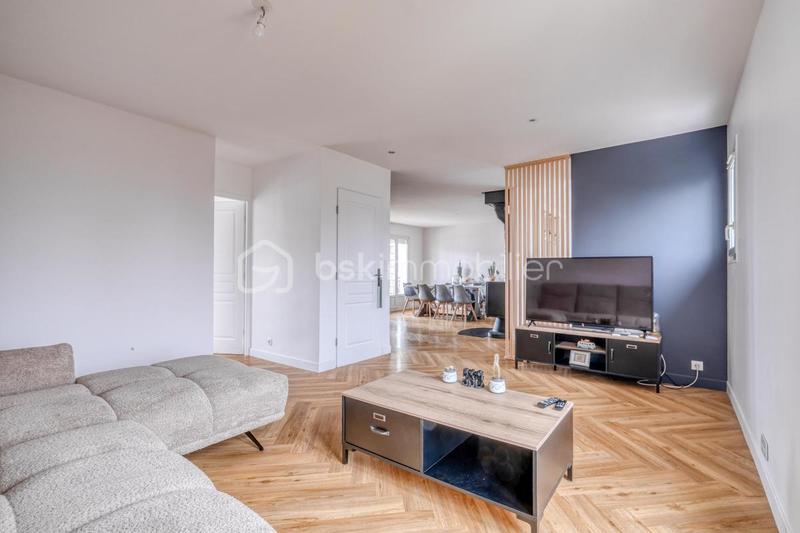 Maison - 94 m² - 5 pièces