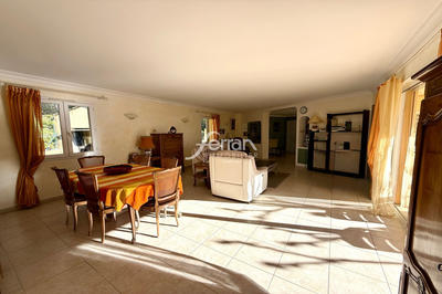 Maison - 132 m² - 4 pièces