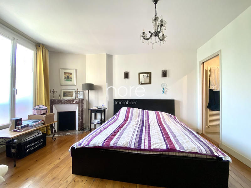 Maison - 200 m² - 8 pièces