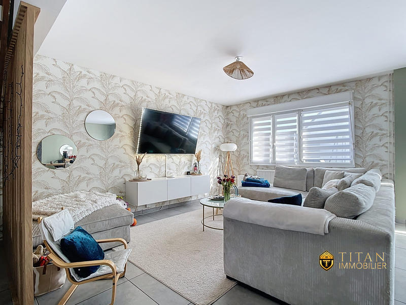 Maison - 102 m² - 5 pièces