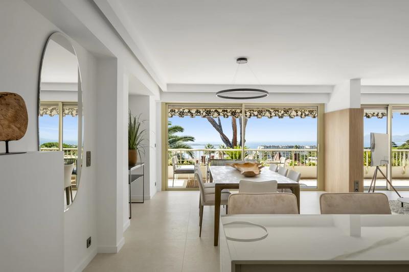 Appartement - 121 m² - 5 pièces