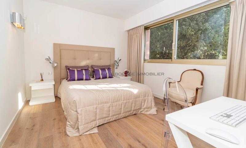 Appartement - 223 m² - 5 pièces