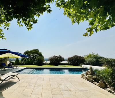 Mas - 225 m² - 5 pièces