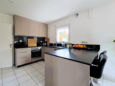 Maison - 86 m² - 5 pièces