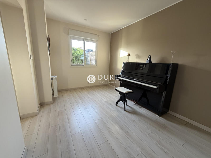 Maison - 139 m² - 9 pièces