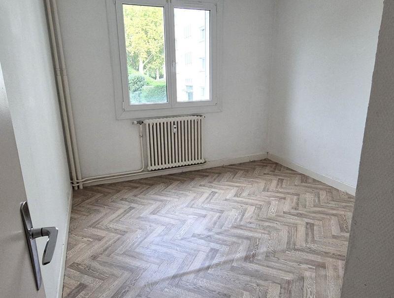 Appartement - 81 m² - 5 pièces