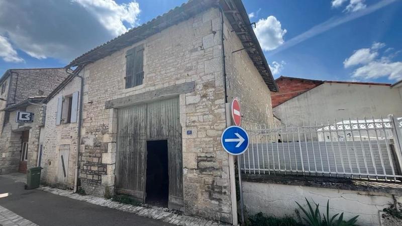 Maison - 104 m² - 4 pièces