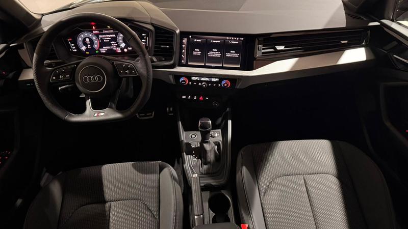 Audi A1 sportback 30 Tfsi 116 ch s tronic 7 s line Plus