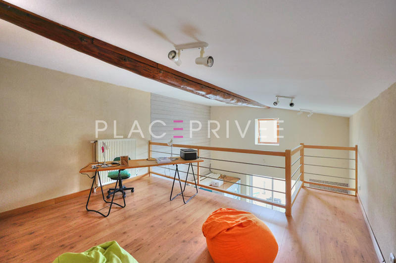 Maison - 296 m² - 7 pièces