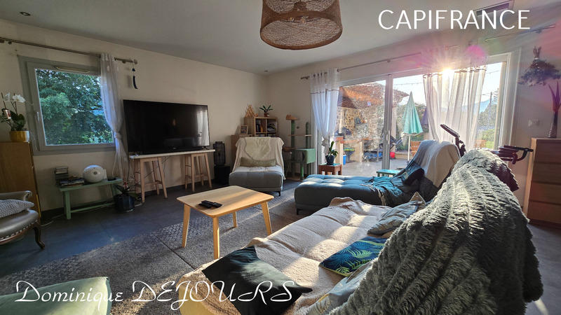 Maison - 248 m² - 7 pièces