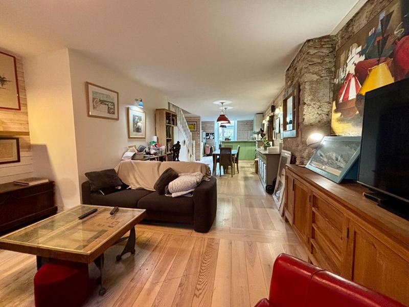 Maison - 225 m² - 5 pièces