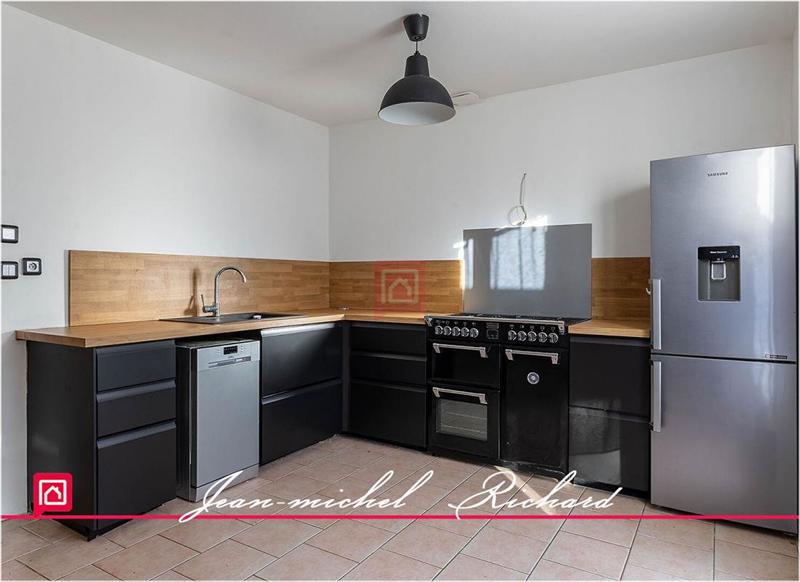 Maison - 110 m² - 5 pièces