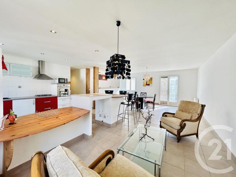 Maison de ville - 208 m² - 7 pièces