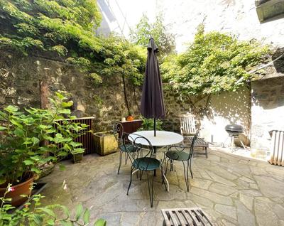 Maison - 204 m² - 5 pièces