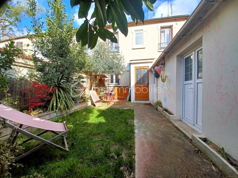 Maison - 98 m² - 5 pièces