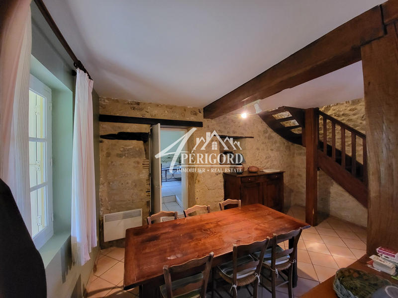Maison - 270 m² - 10 pièces