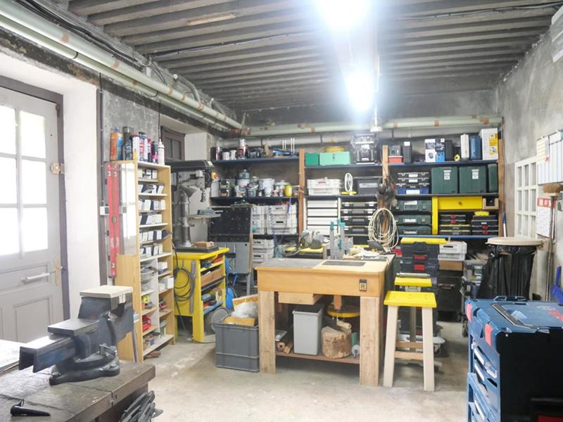 Maison - 260 m² - 6 pièces